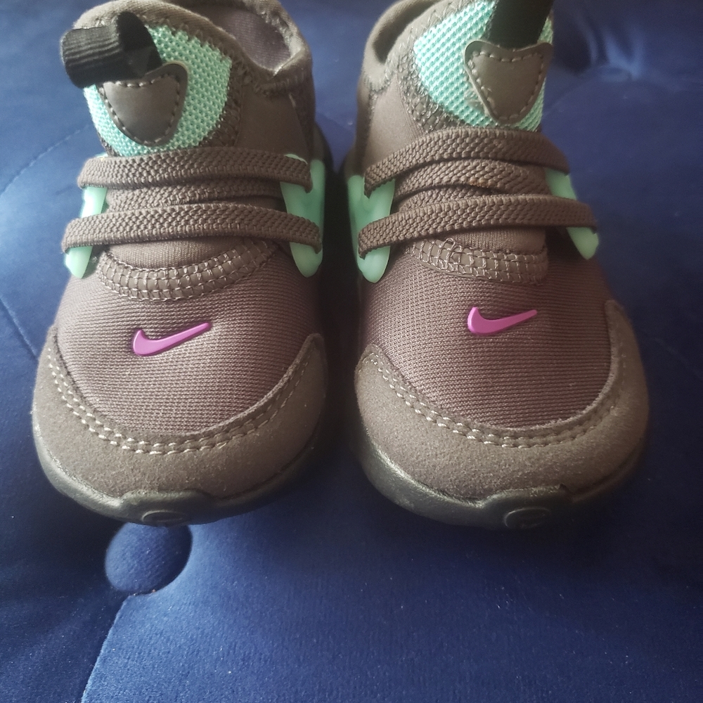 Nike infant sneakers